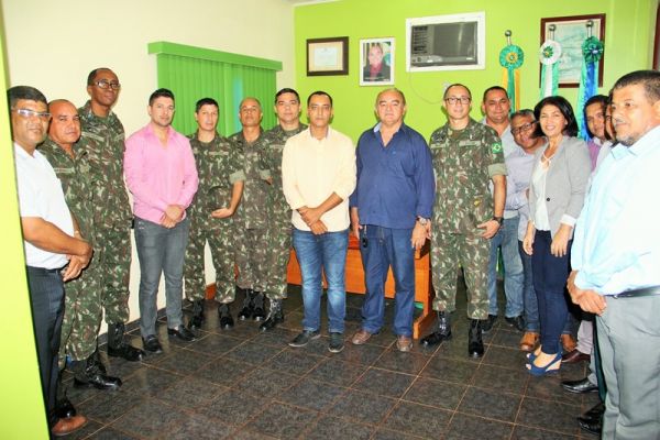 Prefeito Chico Pernambuco toma posse como Presidente da Junta de Serviço Militar