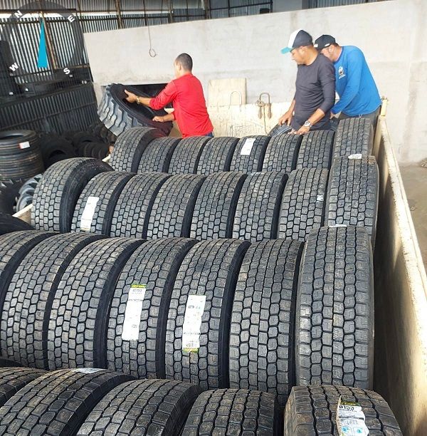Recuperando frota, prefeitura investe na compra de pneus novos