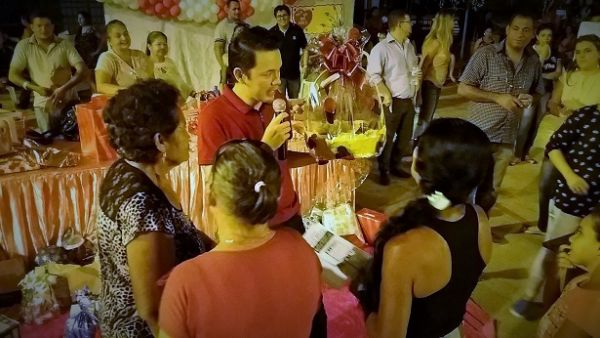Prefeitura realiza festa em comemoração ao Dia das Mães em Candeias do Jamari