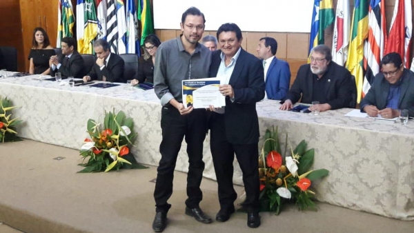 TCE entrega certificado de “Elevado Índice de Qualidade em Transparência Pública” à Prefeitura