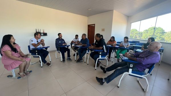 SEMSET realiza reunião para discutir da municipalização do trânsito de Candeias