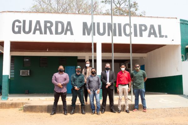 Implantação da Guarda Civil Municipal de Candeias é tema de reunião em Ariquemes