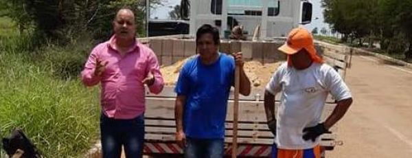 Após cobrança do vice-prefeito André Bem, buracos são tapados nos Distritos de Candeias do Jamari