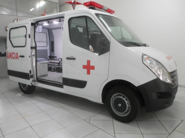 Candeias do Jamari recebe ambulância para remoção de pacientes