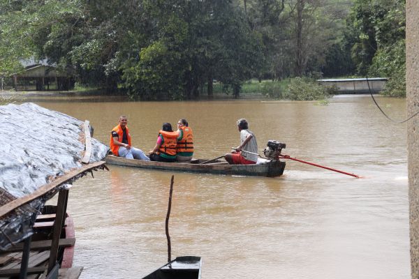 CREAS e Defesa Civil realizam visitas domiciliares em localidades com risco de enchente