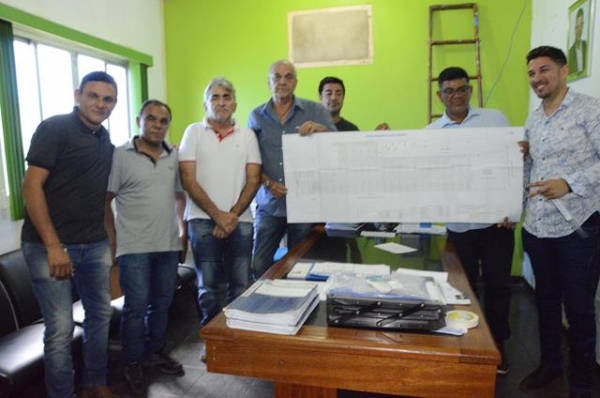 Prefeitura apoia projeto para construção de casas em Candeias do Jamari